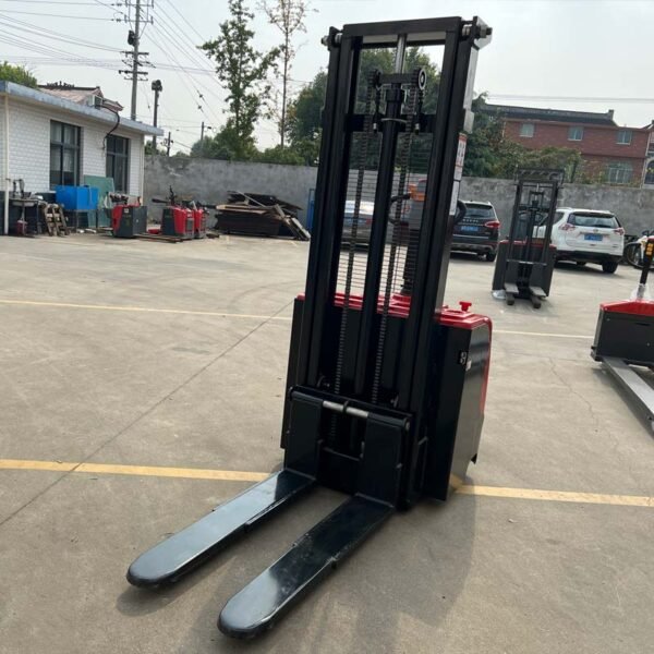 Electric Standing-on Pallet Stacker48 material handling equipment