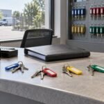 Separated vehicle key sets and a closed authorization folder at dispatch